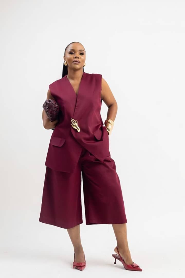 Build a Capsule Wardrobe That Works for the Nigerian Lifestyle