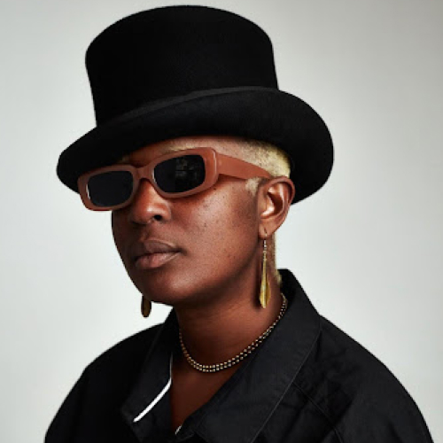 IAMISIGO Founder Background and Practice