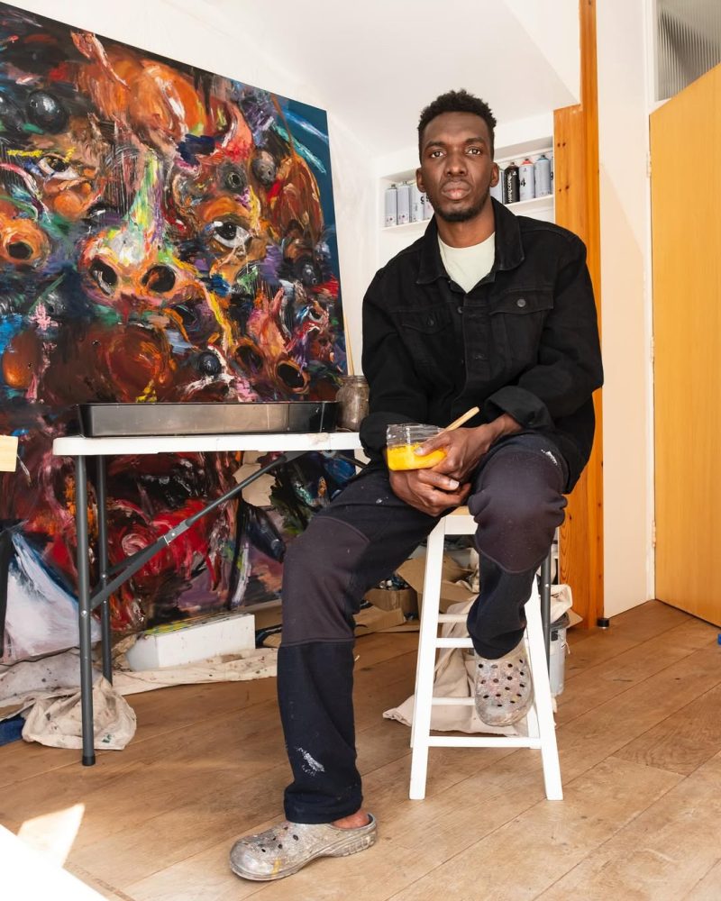 Who's the Traveller Hiding Behind These Mechanical Faces?