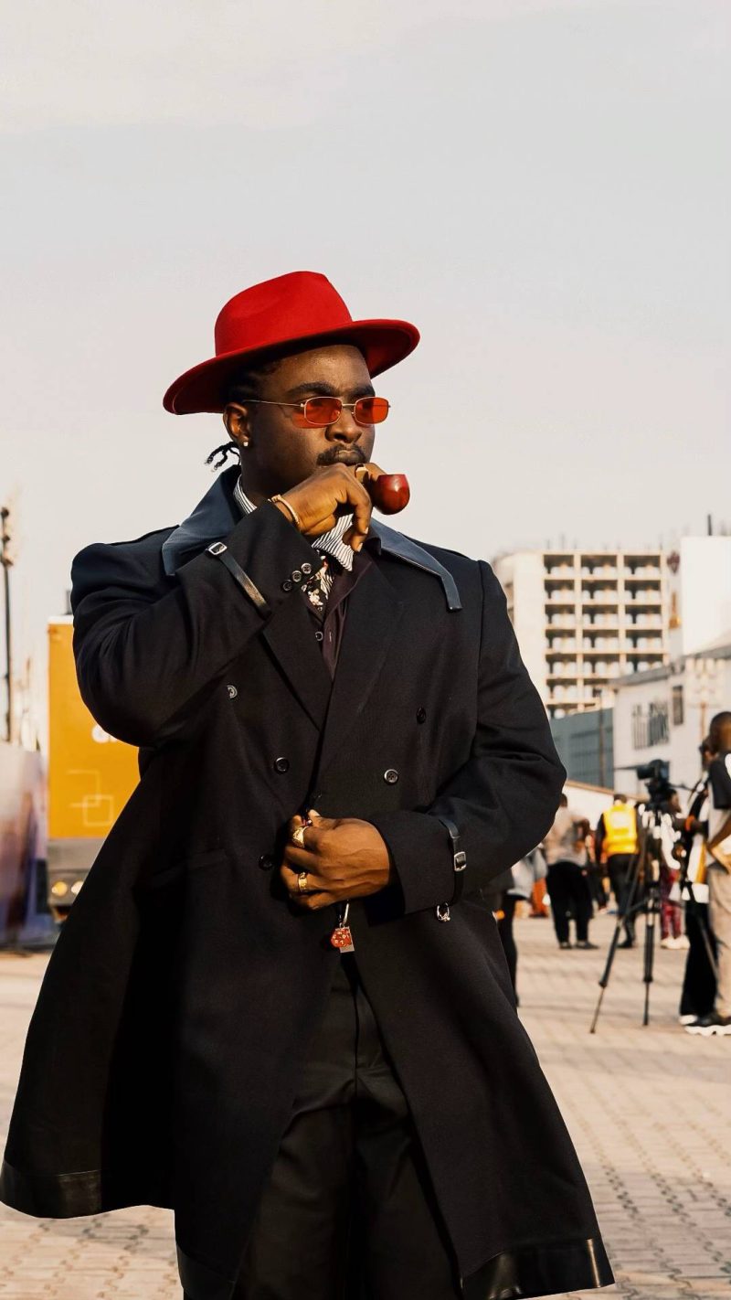 Celebrity Sightings that Set the Mood