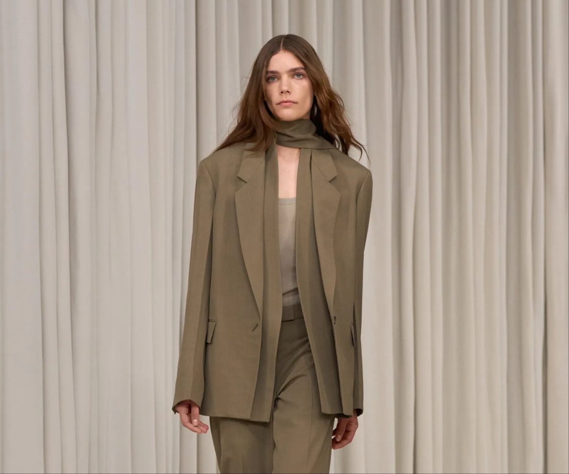 The Modern Woman’s Power Palette: Neutrals & Earth Tones