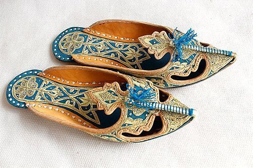 How the Arabian Sandal Became Afro-Arab

