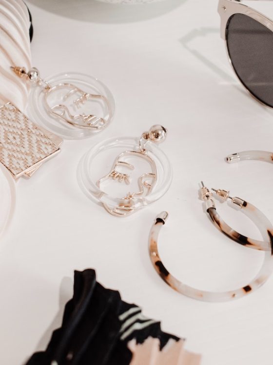 The Essential Accessory Capsule: A Curated Guide To Pieces That Endure