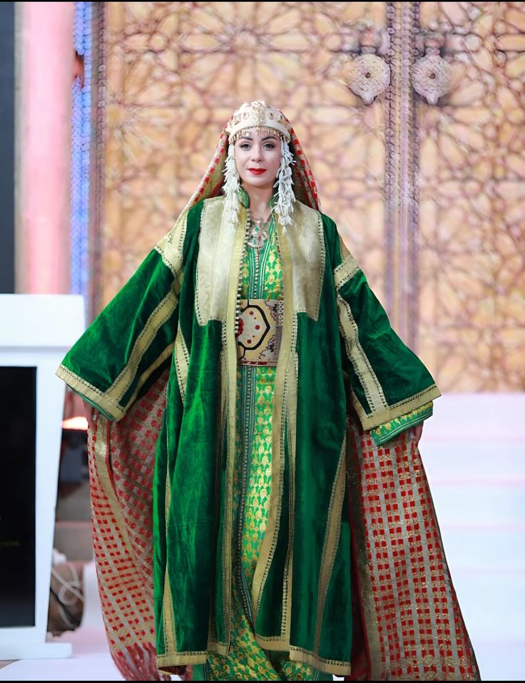 Morocco: Royal Craft and Urban Refinement