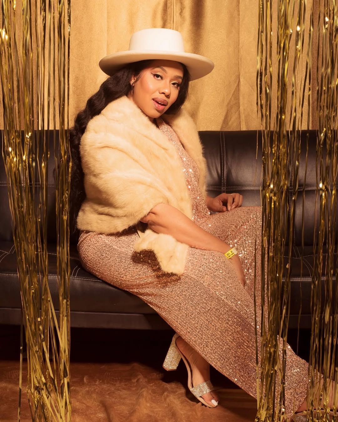 Jouelzy, founder of Smart Brown Girl book club, empowering women through global literature