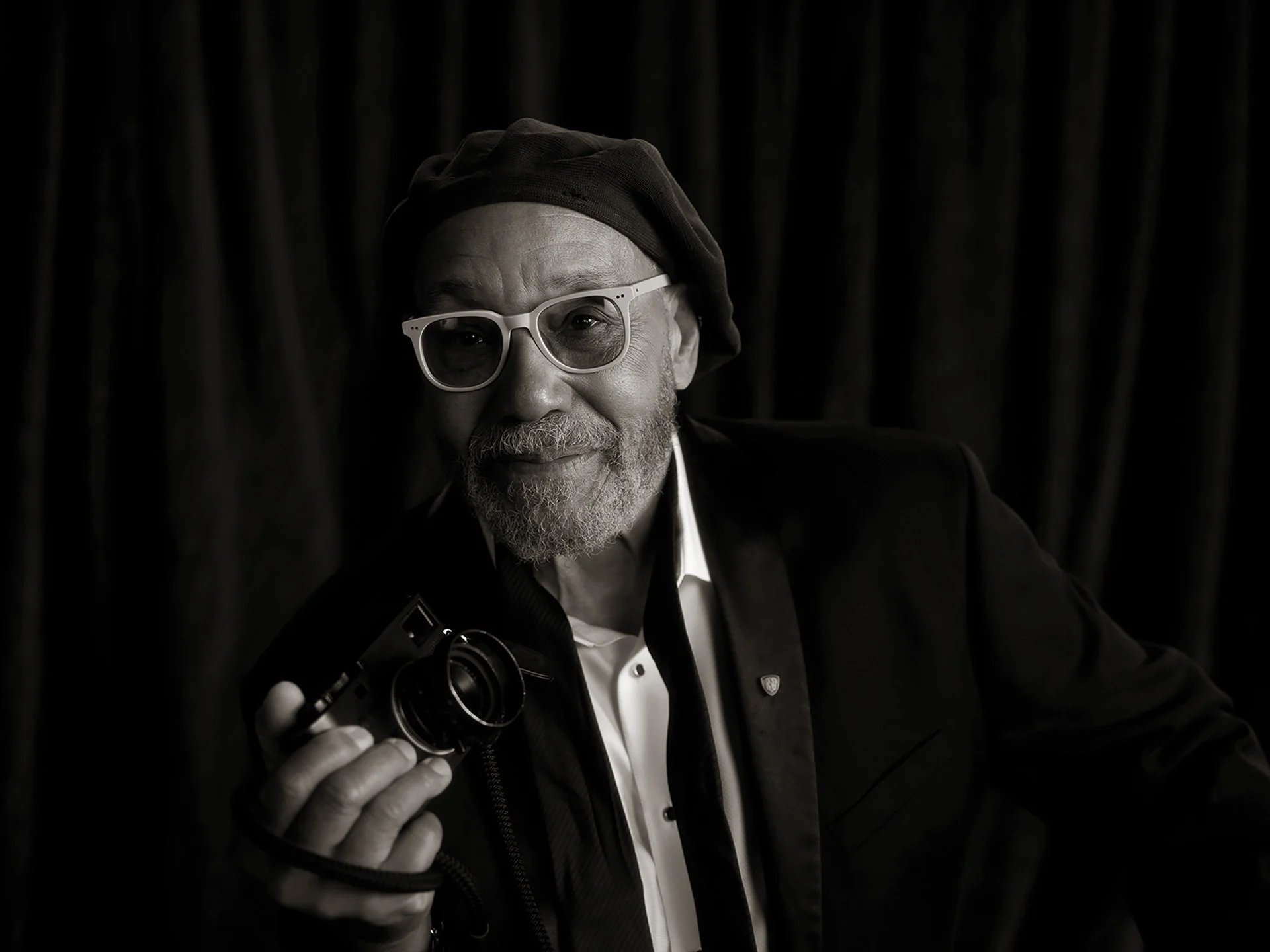 John Simmons, Emmy-winning Black cinematographer with work in Getty Museum and Smithsonian collections