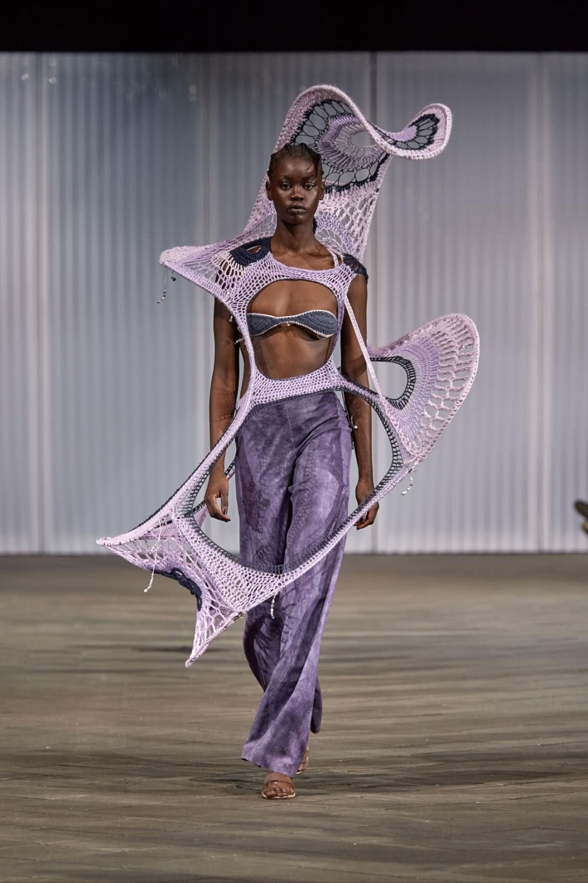 Fashion Cycles Through a Cultural Lens