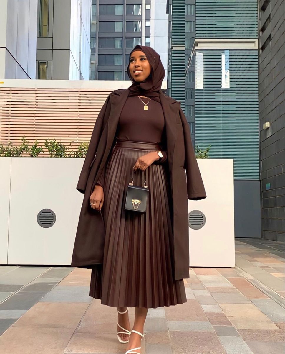 Common Mistakes And Smart Care For A Flexible Work Wardrobe