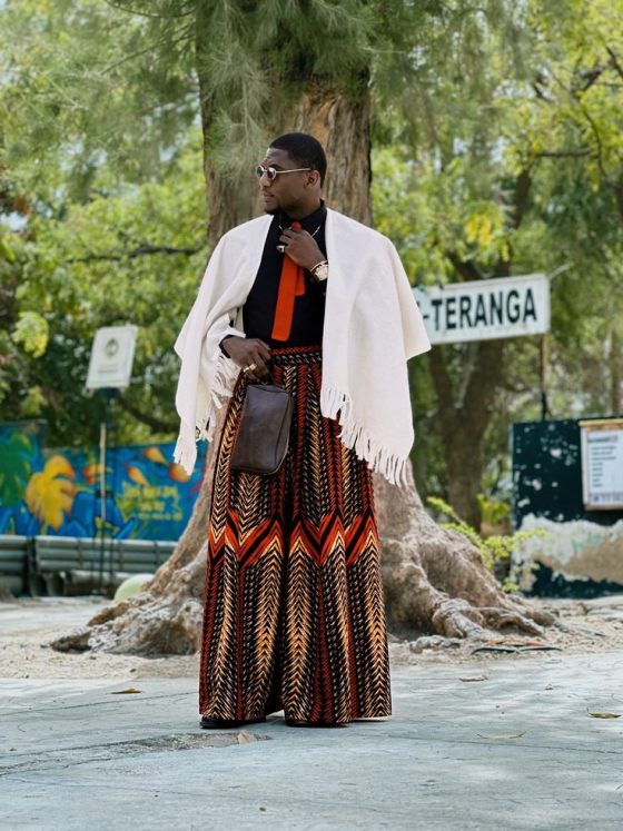 The Modern Flâneur: Reading Power from Paris Arcades to Lagos Streets