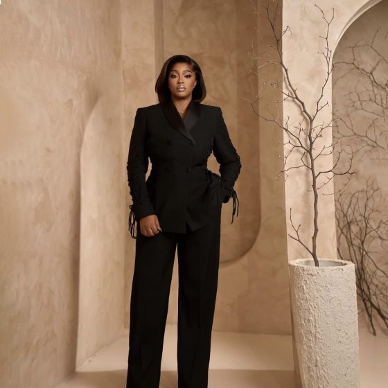 The Structured Blazer for Women: Power Dressing with Clarity and Authority