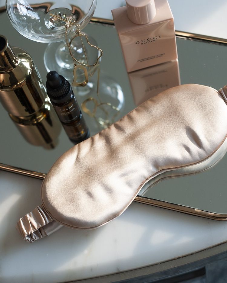 Using sustainable luxury brands to build a durable morning peace.