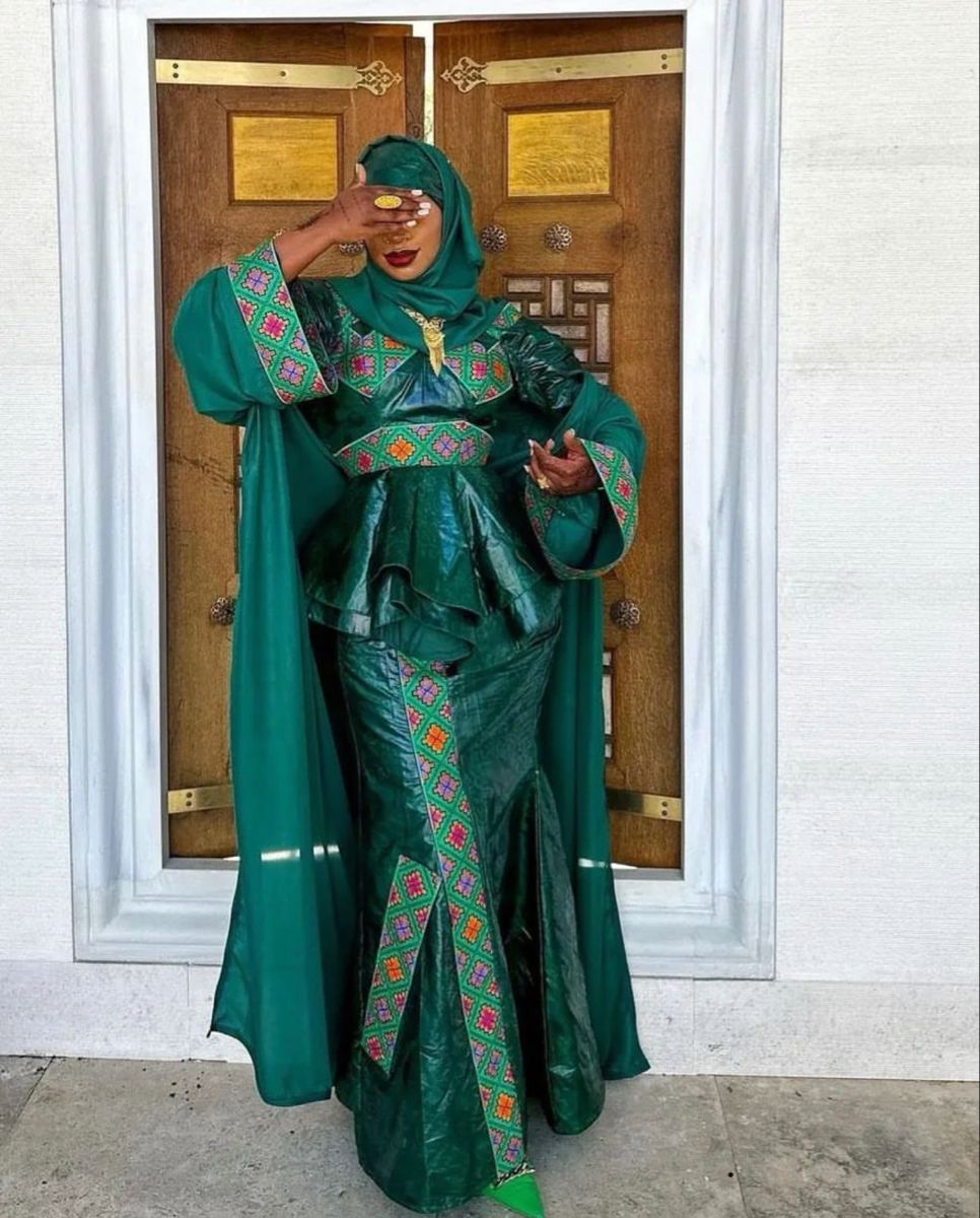 When the Cloth Speaks: Bazin Across Wolof Ceremonies