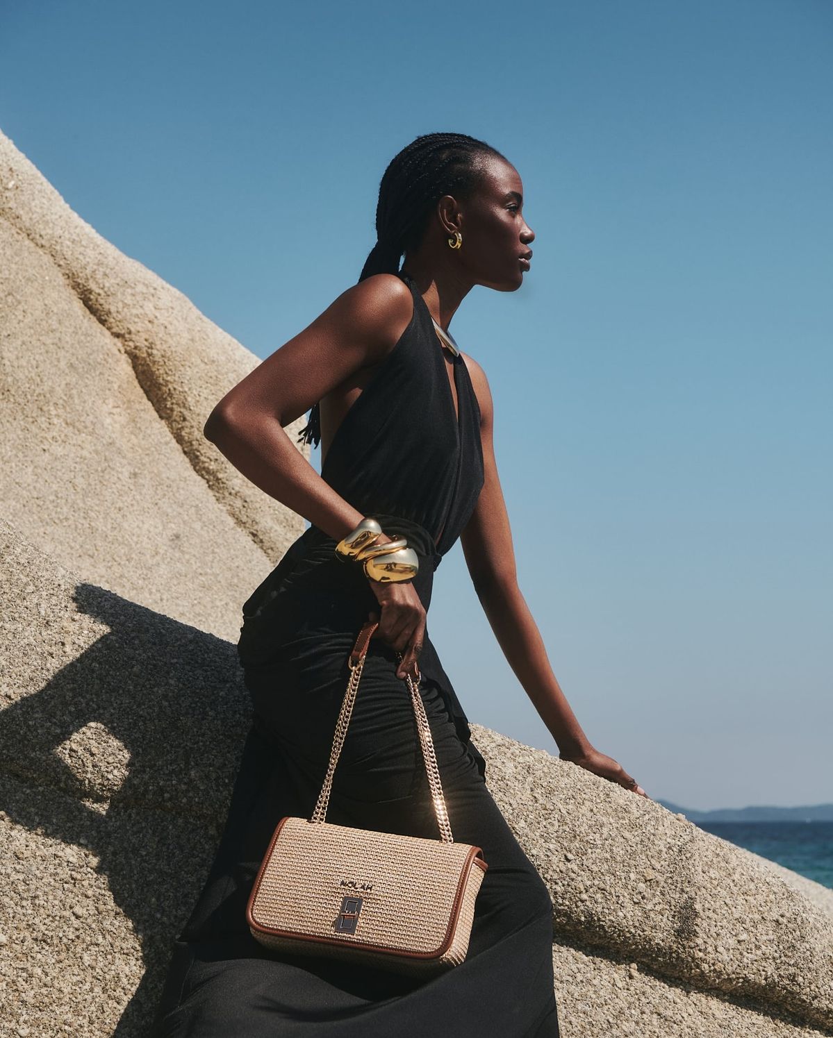 An inclusive and sustainable approach to high-end bags for the Omiren woman.

