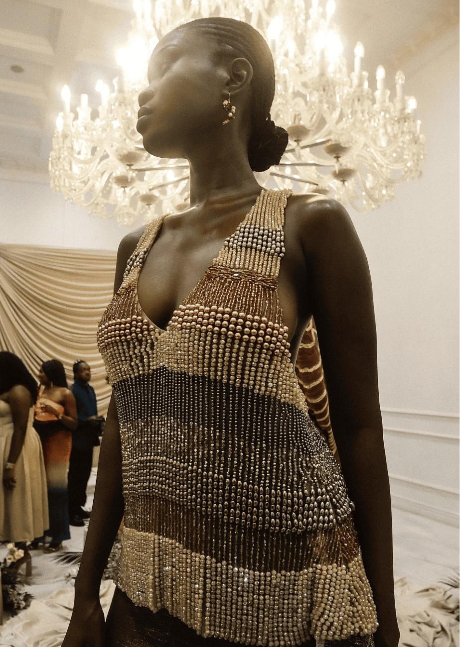 A picture showing how fashion can be expressed.