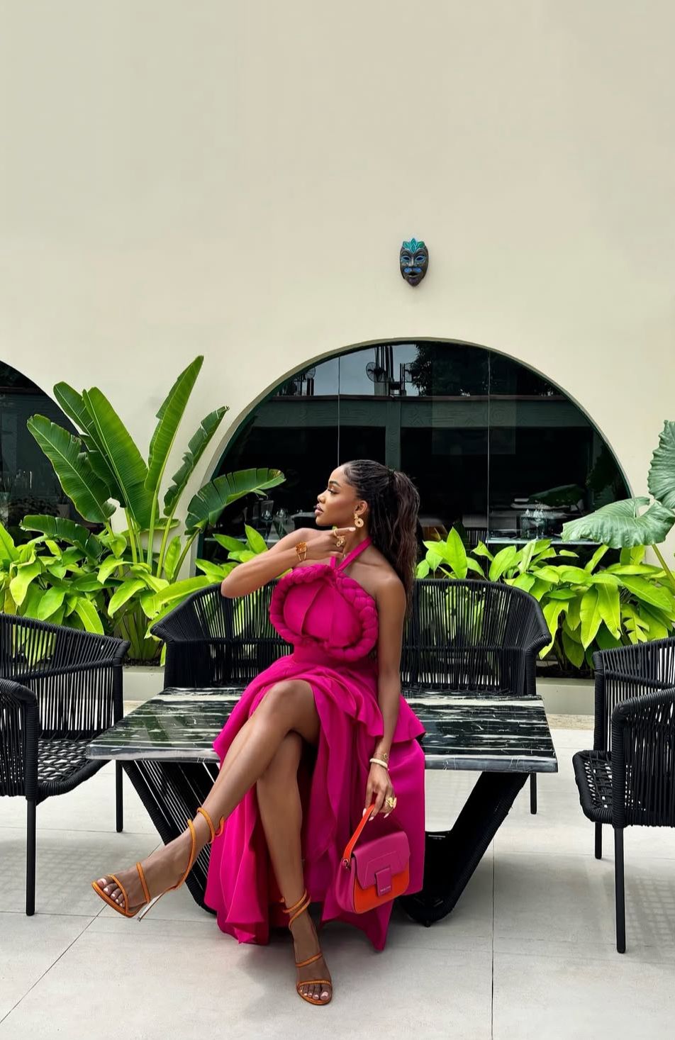 A high-end and inclusive approach to evening accessories and social resonance featuring brands like AAKS and Zashadu.