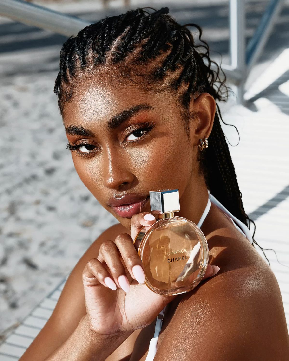 
An inclusive and high-end approach to global, sustainable scent for the Omiren woman.
