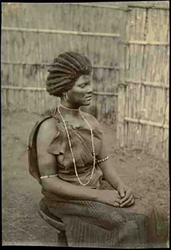 Coiffure as Architecture and Identity