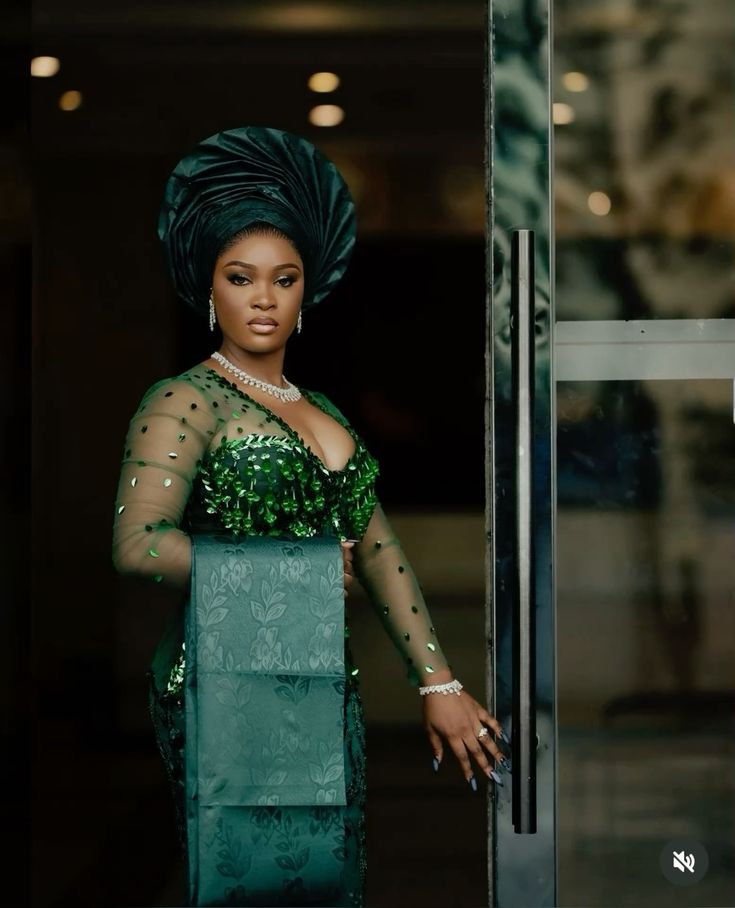 Beyond Fashion: The Gele as a Crown