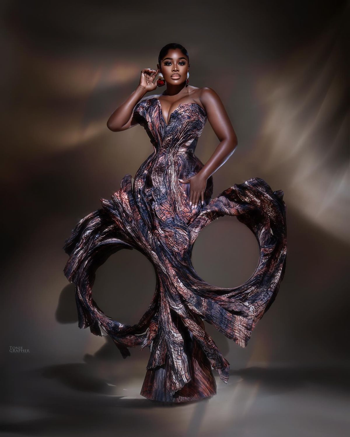 Balancing Digital Identity and Physical Presence