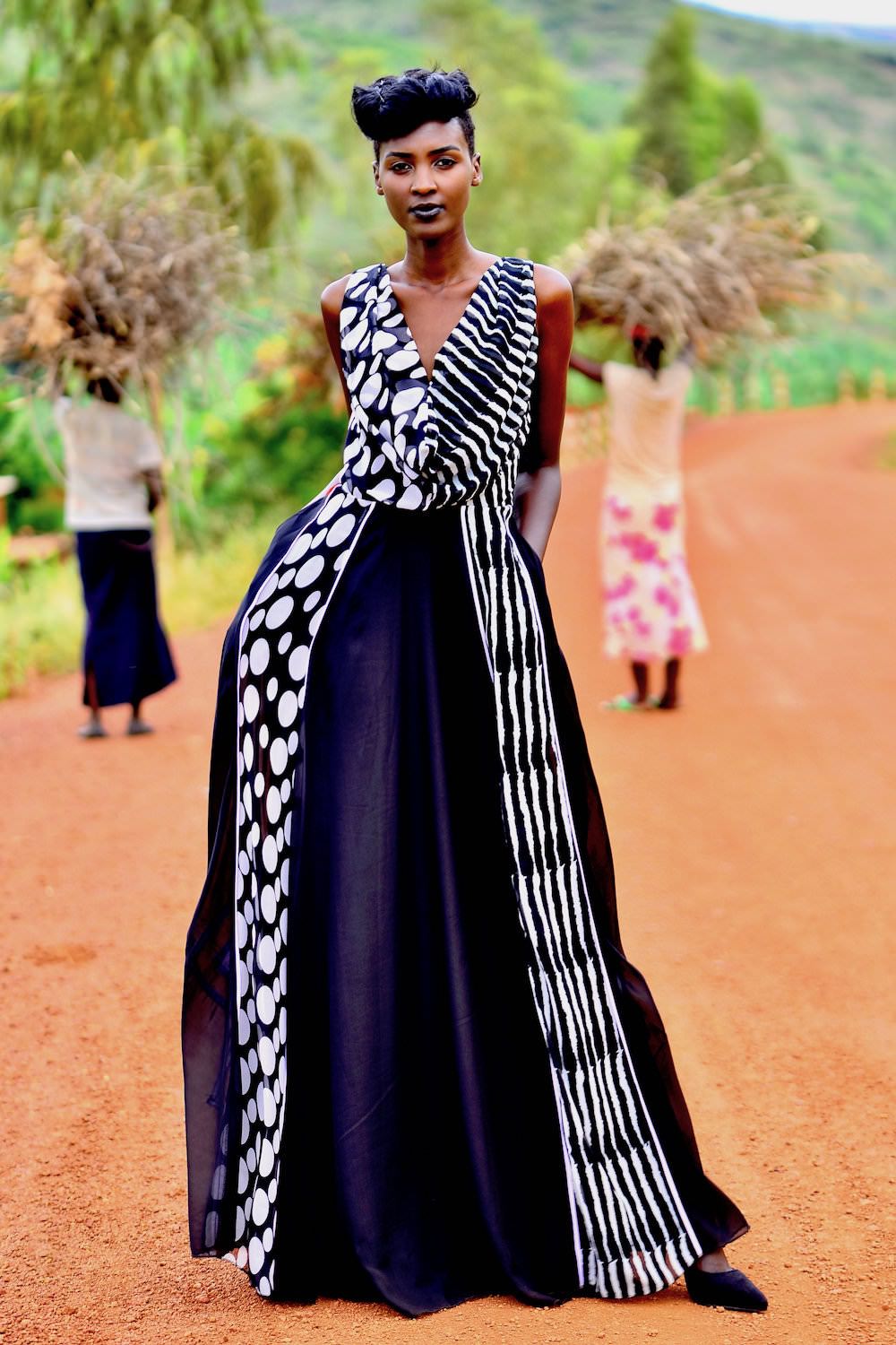 An image showing a lady dressed in Rwanda's fashion style for Spring 2017
