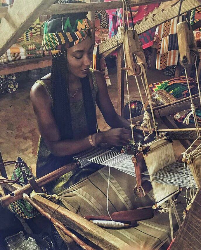 Markets, Tailors, and Fabric Traders Transformed Textile Culture Into Industry