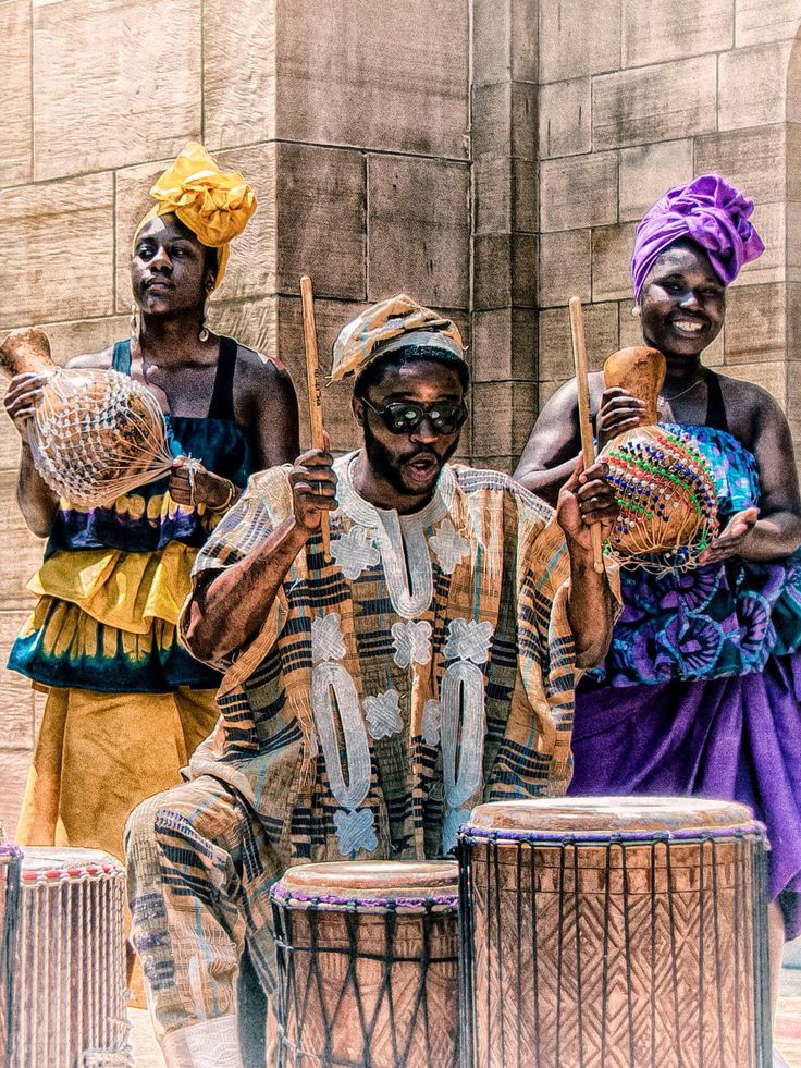 Drums in the Caribbean Diaspora: Three Traditions in Detail
