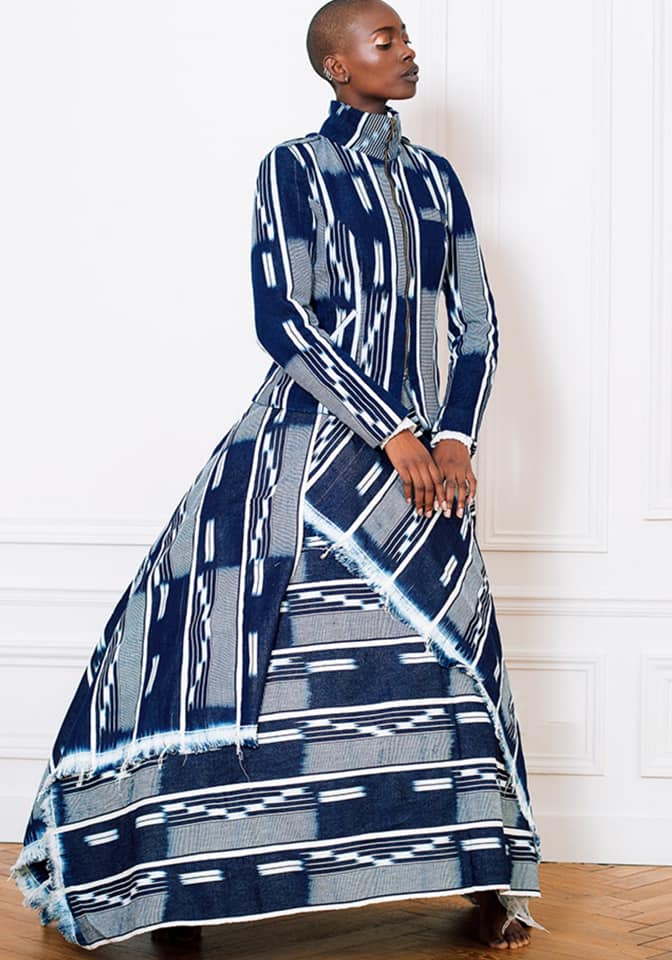 A lady dressed in Ivorian Pagne boulè, one of the fabrics defining Ivorian fashion