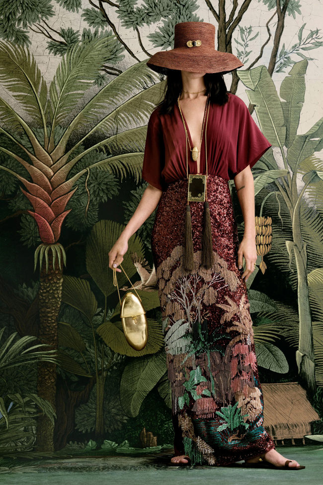 Colombian Traditional Fashion: Five Regions, Five Systems