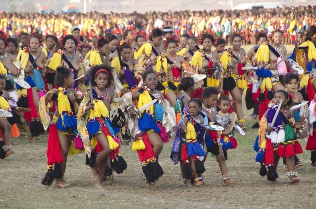 The Structure of the Ceremony: Eight Days of Collective Action