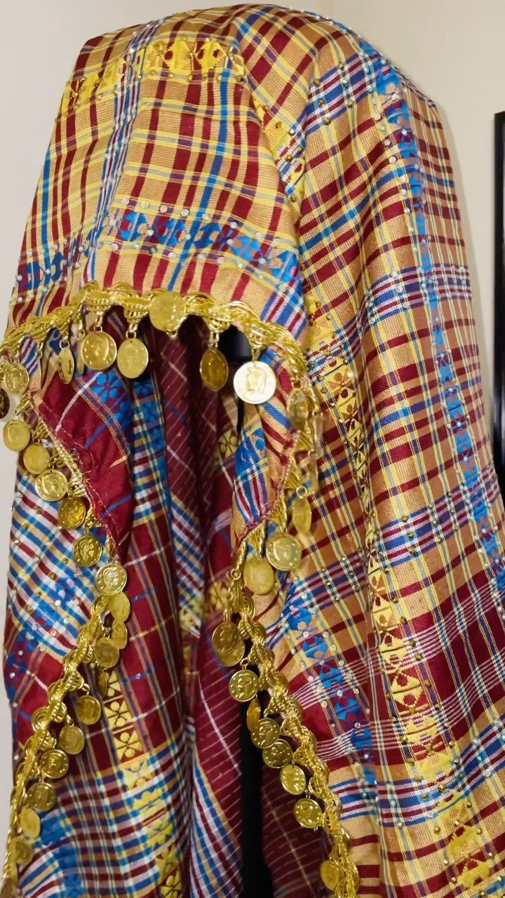 A Niger woman in traditional attire representing modern fashion.
