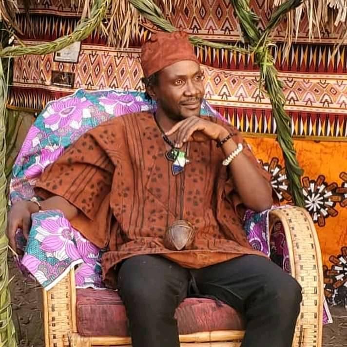  An image showing one of the traditional clothing items in Sierra Leone; Ronko
