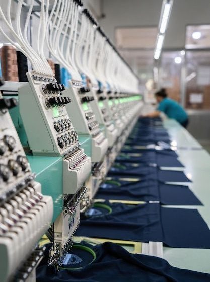 What Makes a Textile or Trim Supplier Reliable for Fashion Production