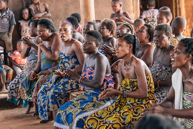 The Epe-Ekpe Festival: Collective Dress and the New Year Ceremony