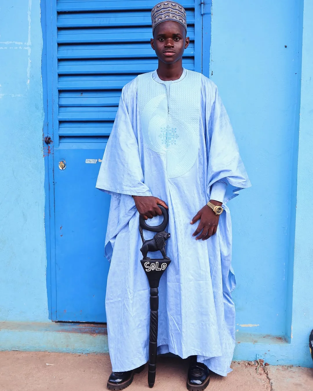 How Does Traditional Clothing Vary by Ethnic Groups in Guinea?