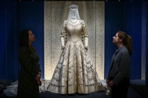 The Halo Code: Fashion Diplomacy in the Workplace