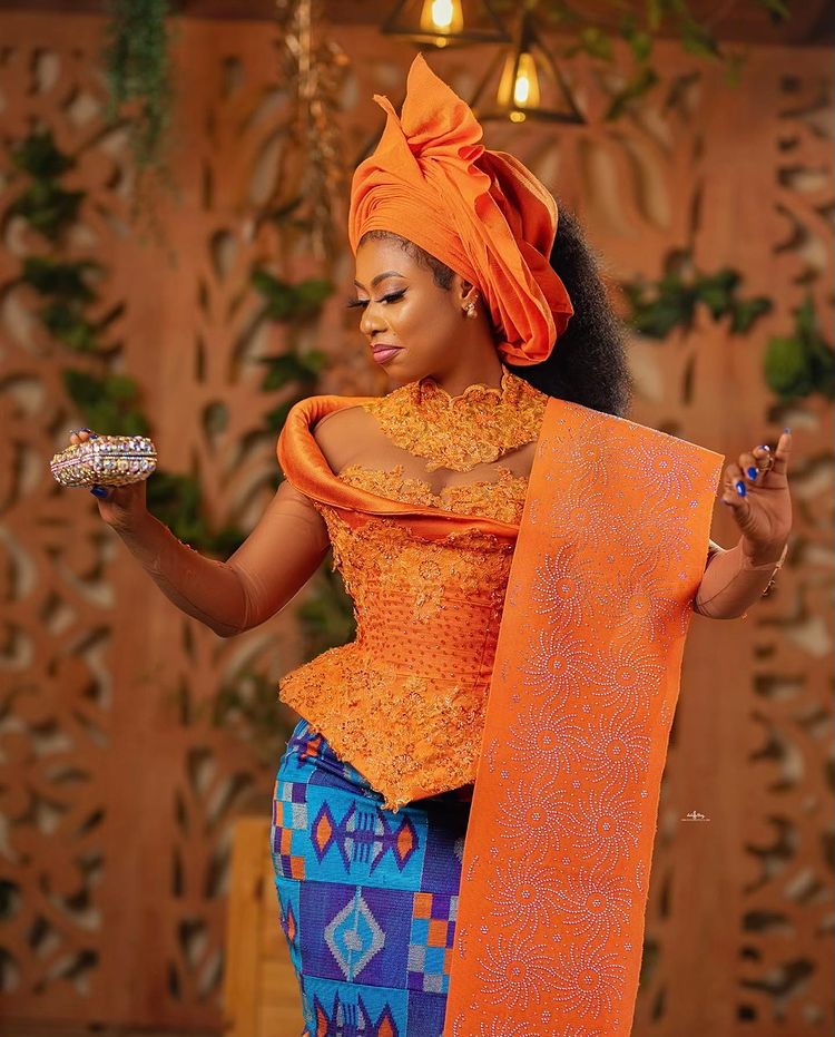 Kente: Bonwire, the Asante Court, and the Geographical Indication