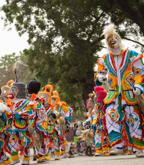 Mashramani's Costume Economy: Design, Labour, and the Street