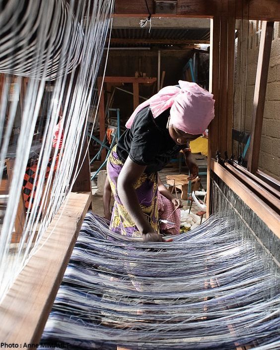 What Ivorian Handloom Cooperatives Are Competing With