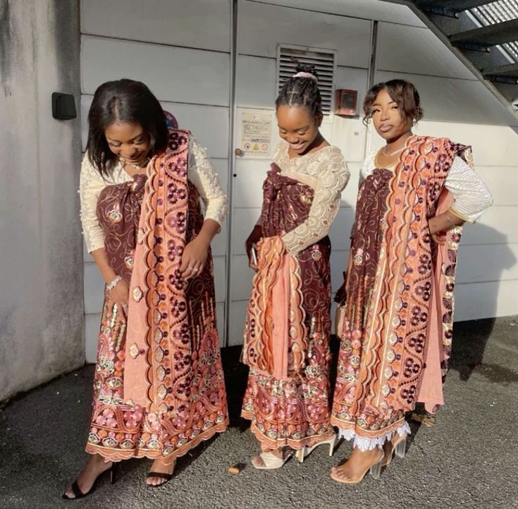 Comorian Traditional Clothing and the Logic of Earned Dress