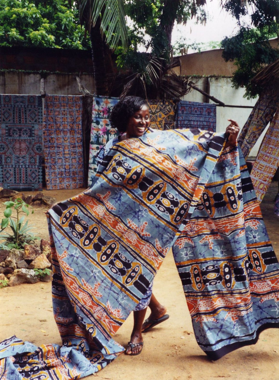 How Ivorian Handloom Cooperatives Compete With Wax Print Imports