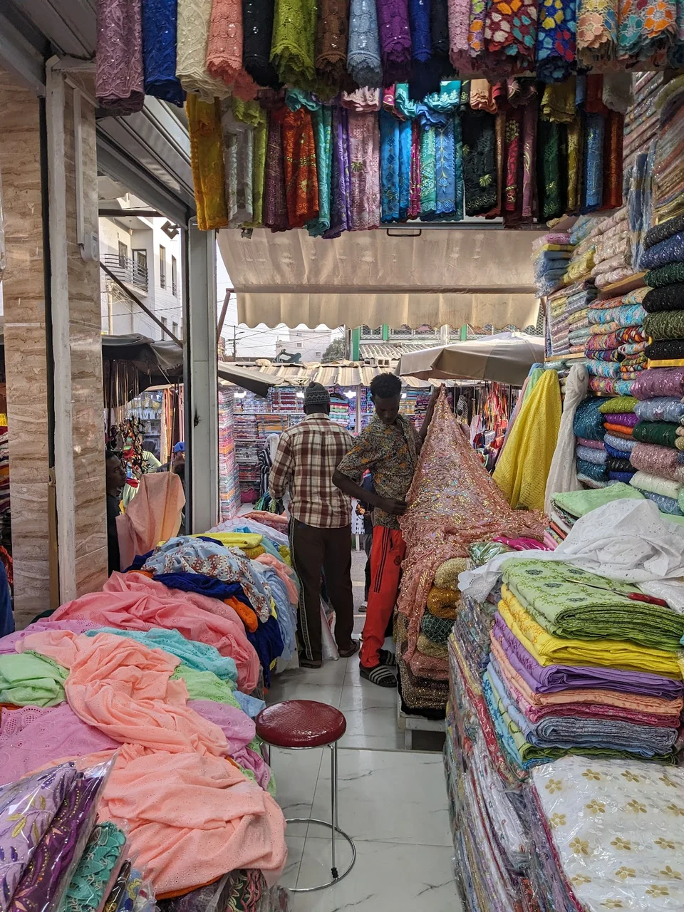 Marché HLM and the Artisan Economy