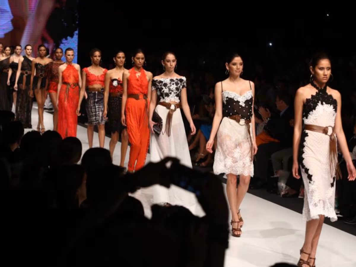 An image showing pieces from Fátima inspired by Afro-Peruvian Chincha dress
