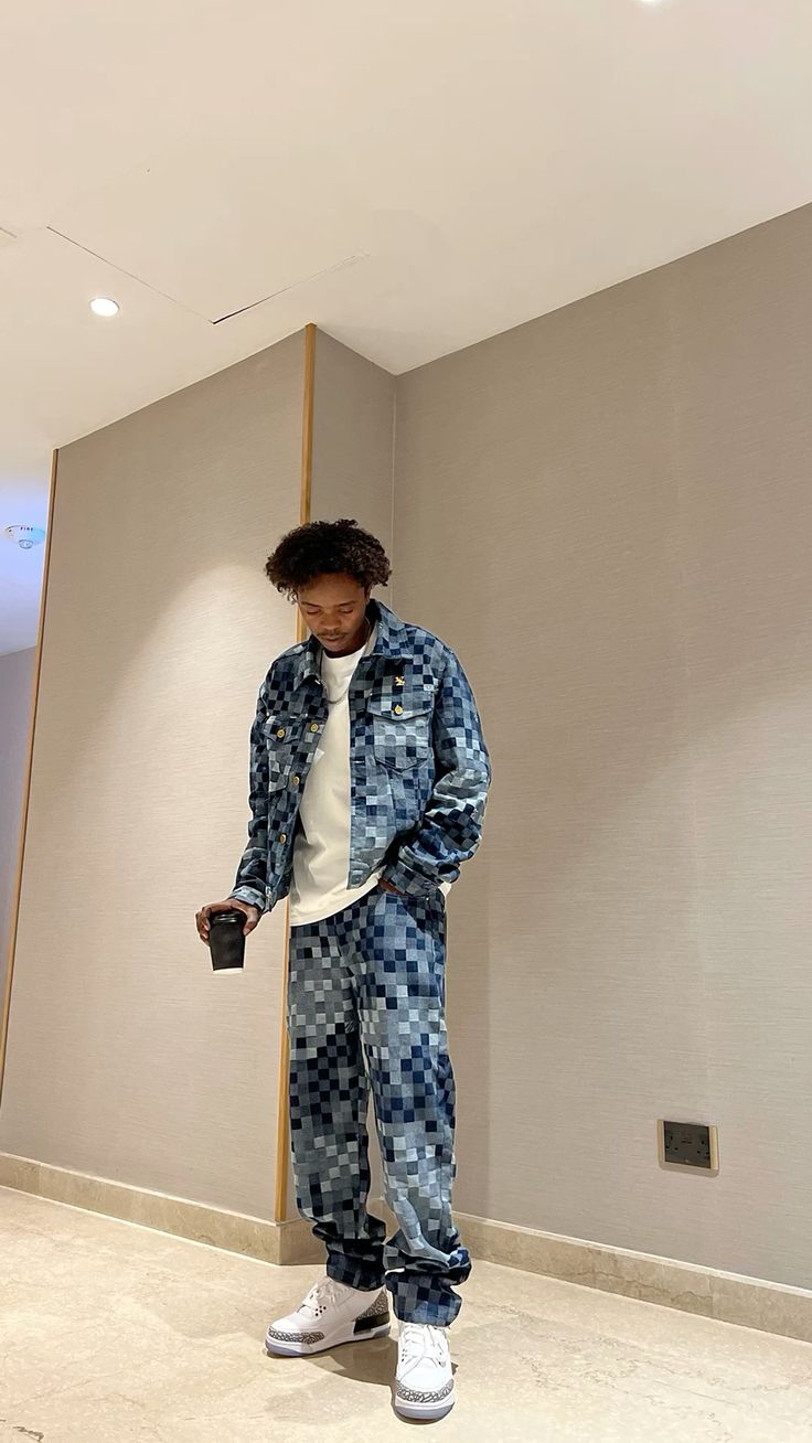 The Levi's Collaboration: Scale and Confrontation