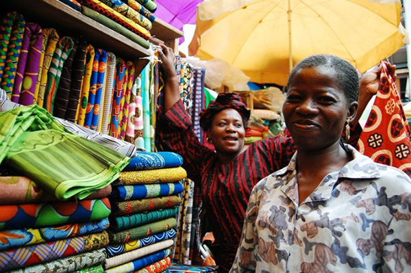 Naira Devaluation and Nigeria's Fabric Markets: The Import Dependency Problem