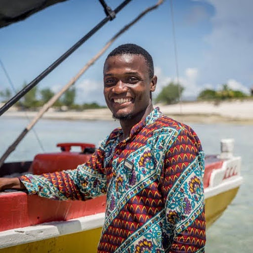 Mozambican Men's Capulana: The Cloth and Its Origins