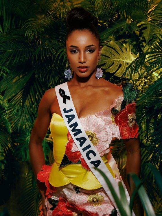 Uzuri International: Two Pageant Gowns and the Design of Public Presence